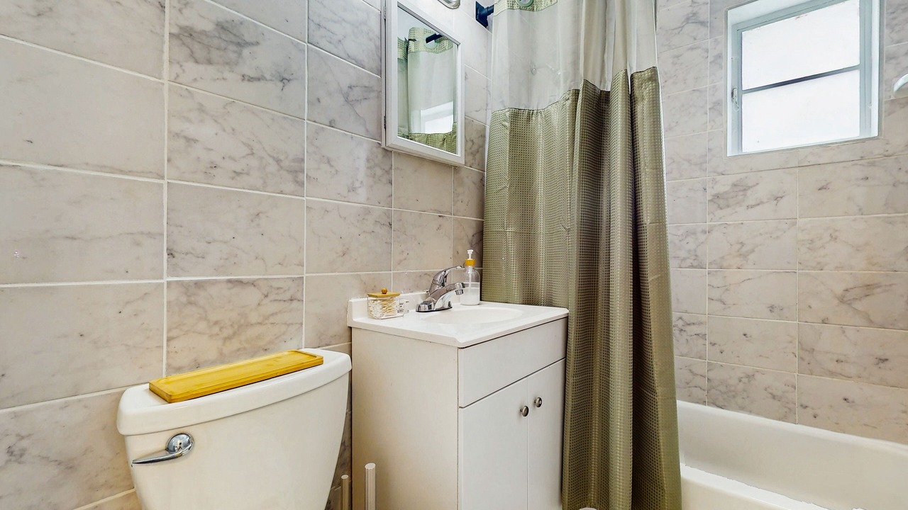 Photo of Bathroom in Riviera Beach