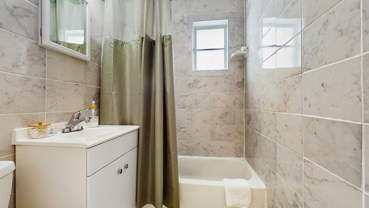 Photo of Bathroom in Riviera Beach