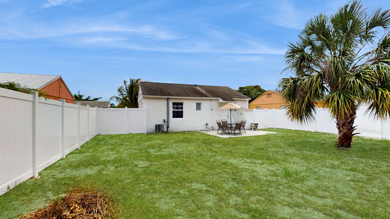 Photo of Outdoor in Riviera Beach