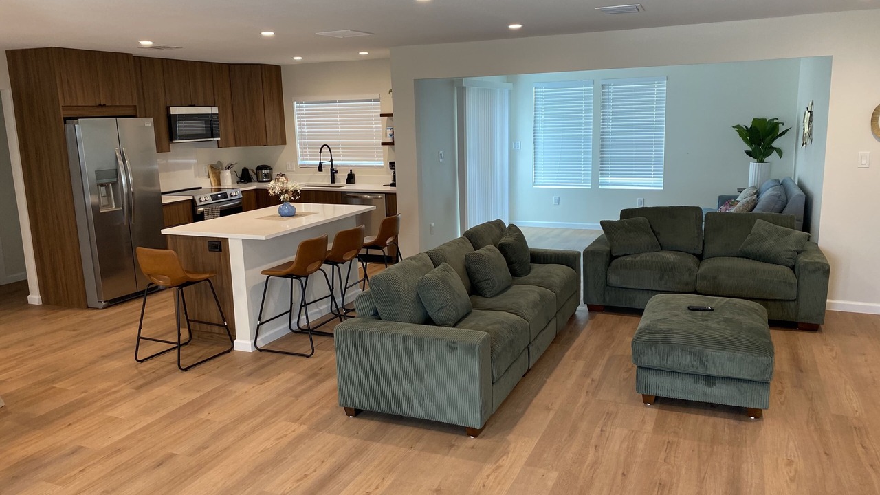 Photo of Livingroom in Gulf Gate Estates