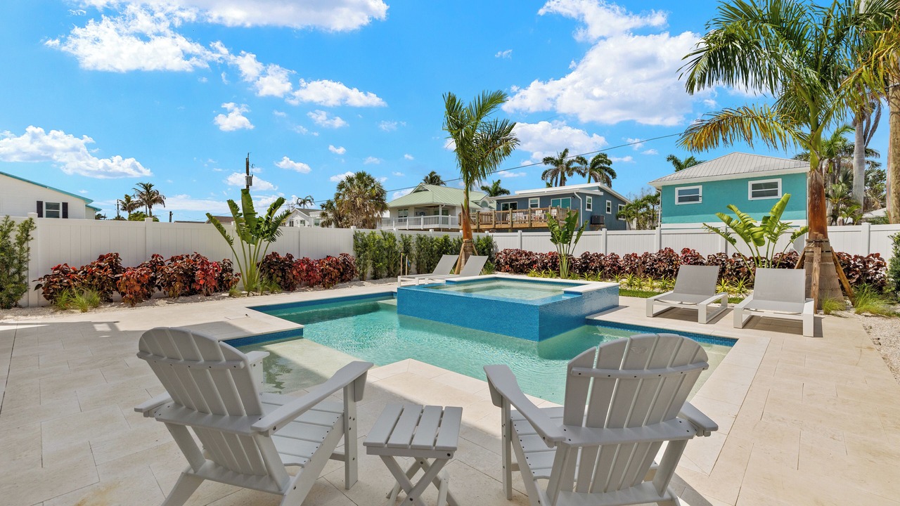 Photo of Outdoor in Mid Island