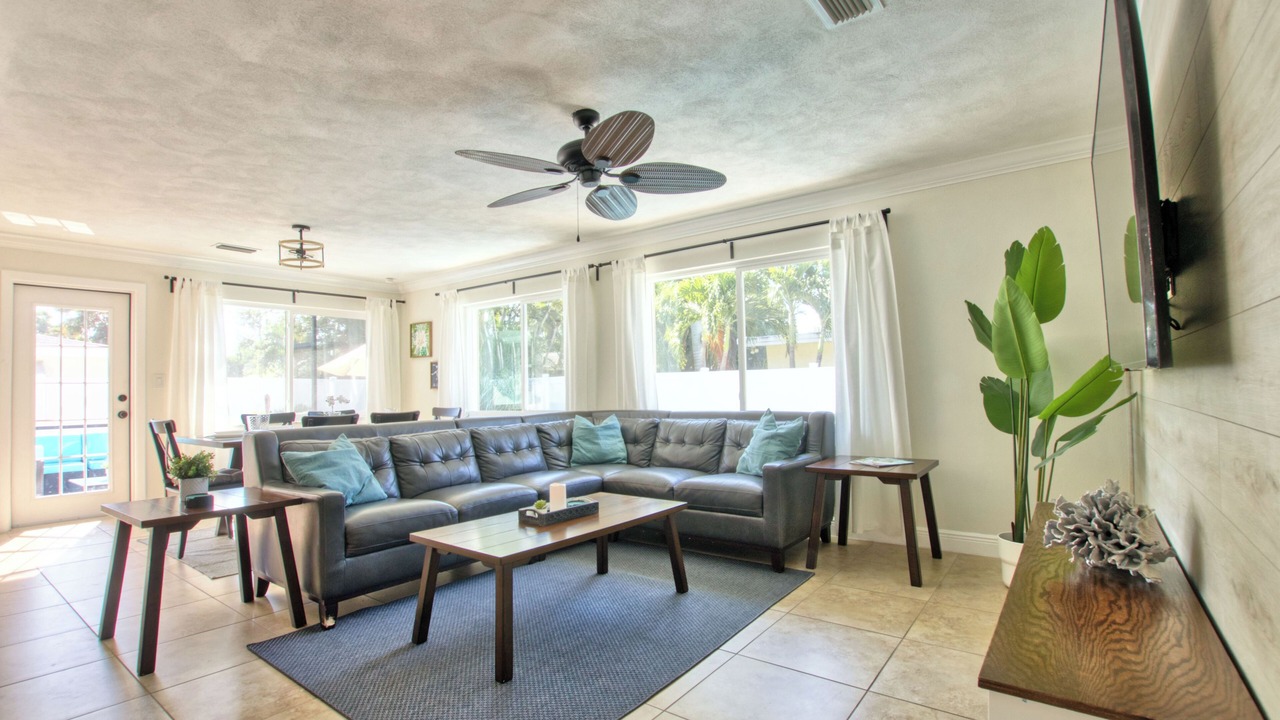 Photo of Livingroom in Allen Park