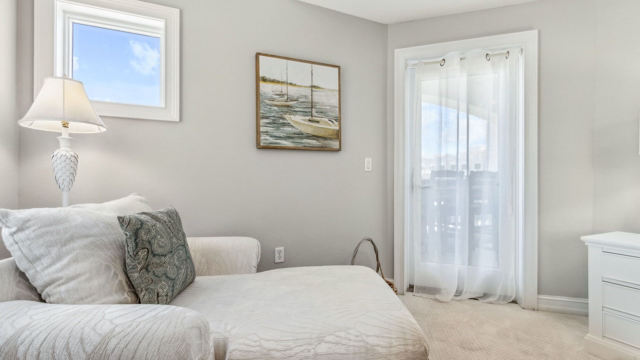 Photo of Livingroom in Fernandina Beach