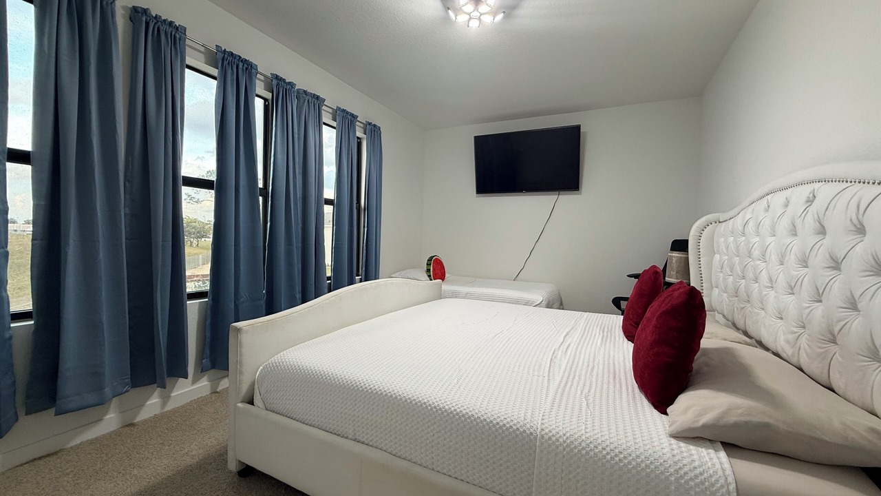 Photo of Bedroom in Homestead