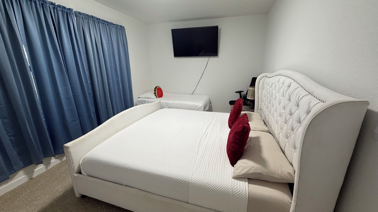 Photo of Bedroom in Homestead