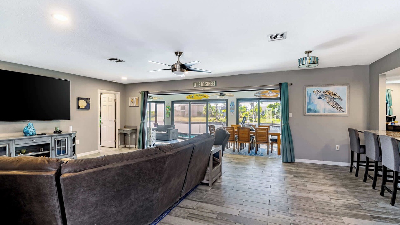 Photo of Livingroom in Burnt Store Isles