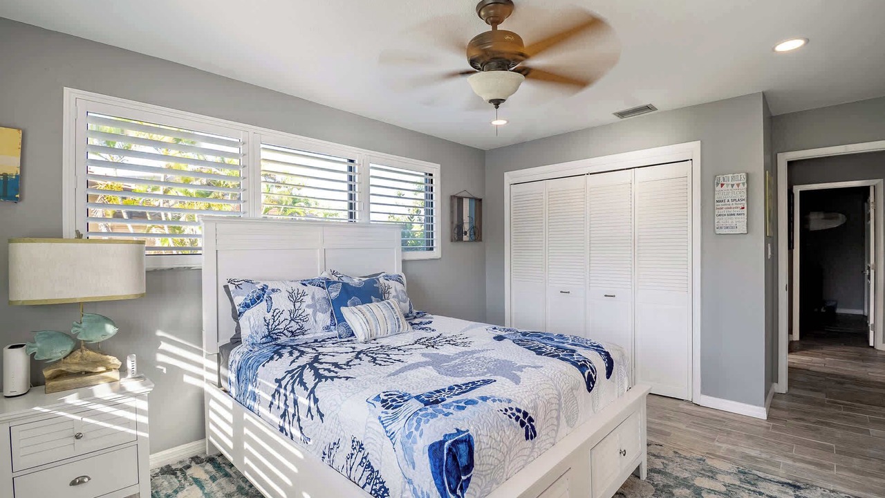 Photo of Bedroom in Burnt Store Isles