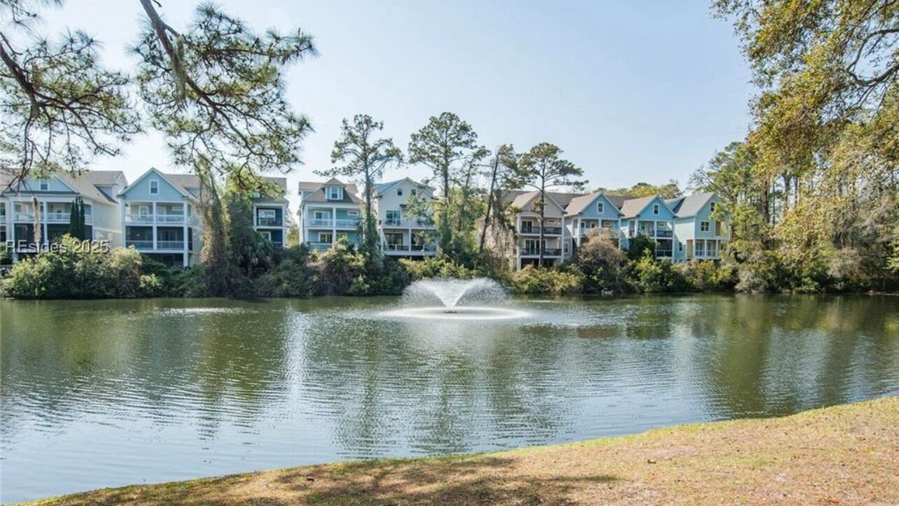 Photo of Outdoor in Folly Field