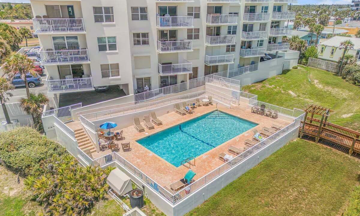 Photo of Outdoor in Seawinds Condo