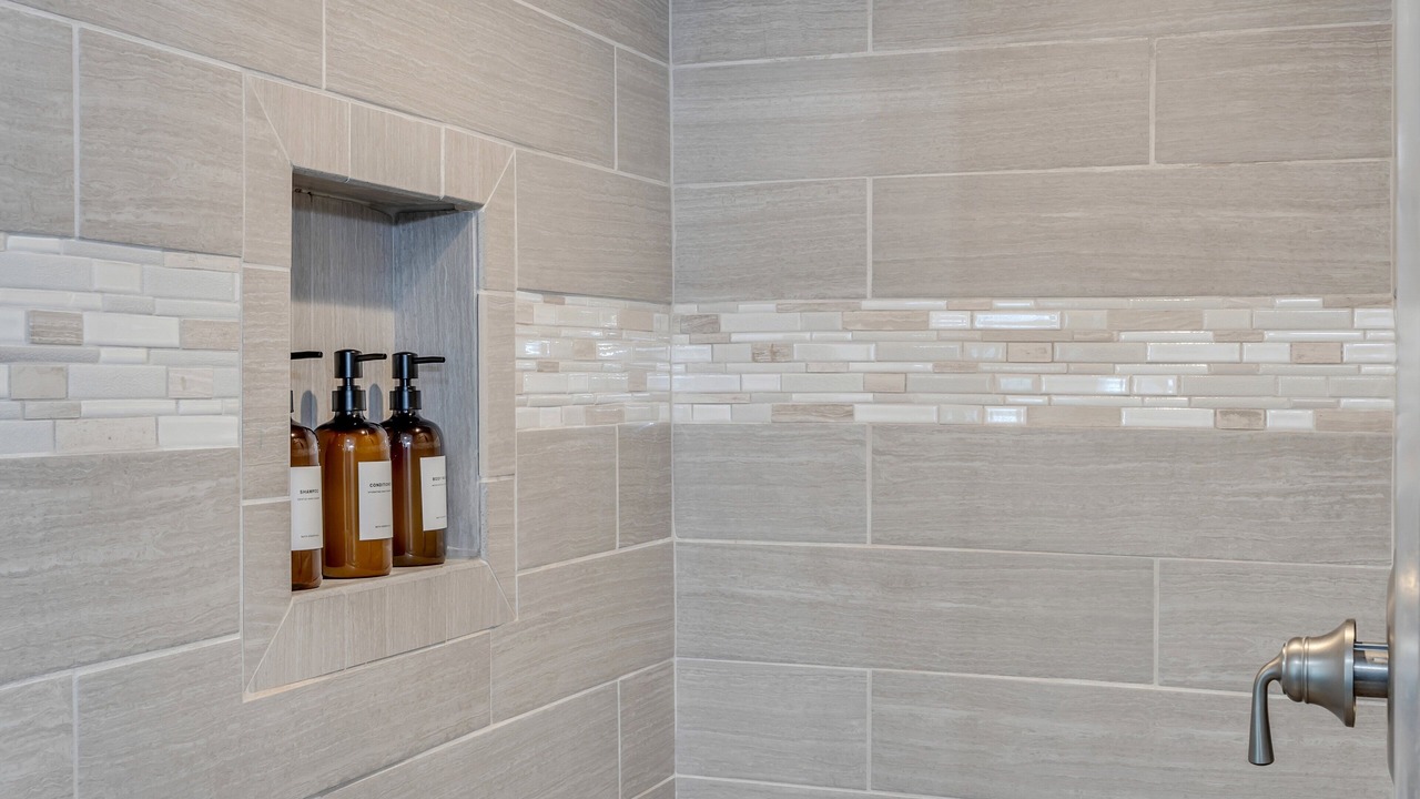 Photo of Bathroom in Seawinds Condo