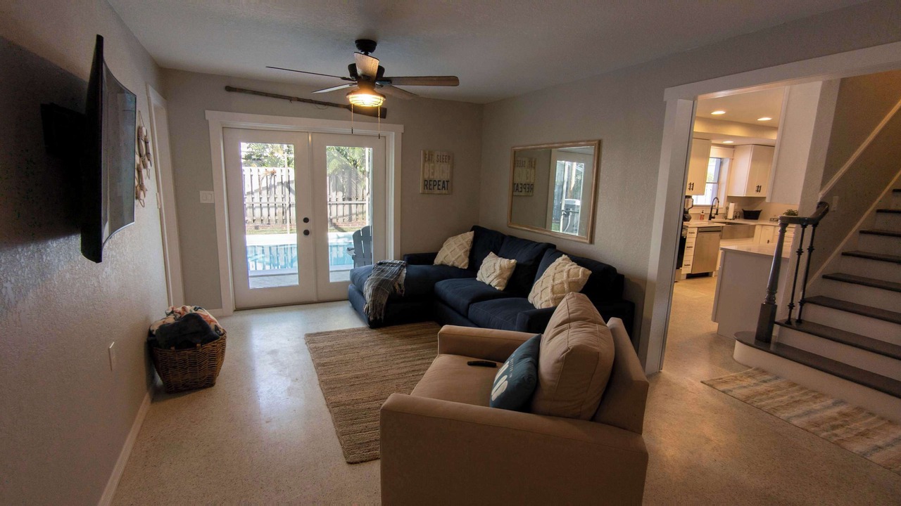 Photo of Livingroom in Venetian Way