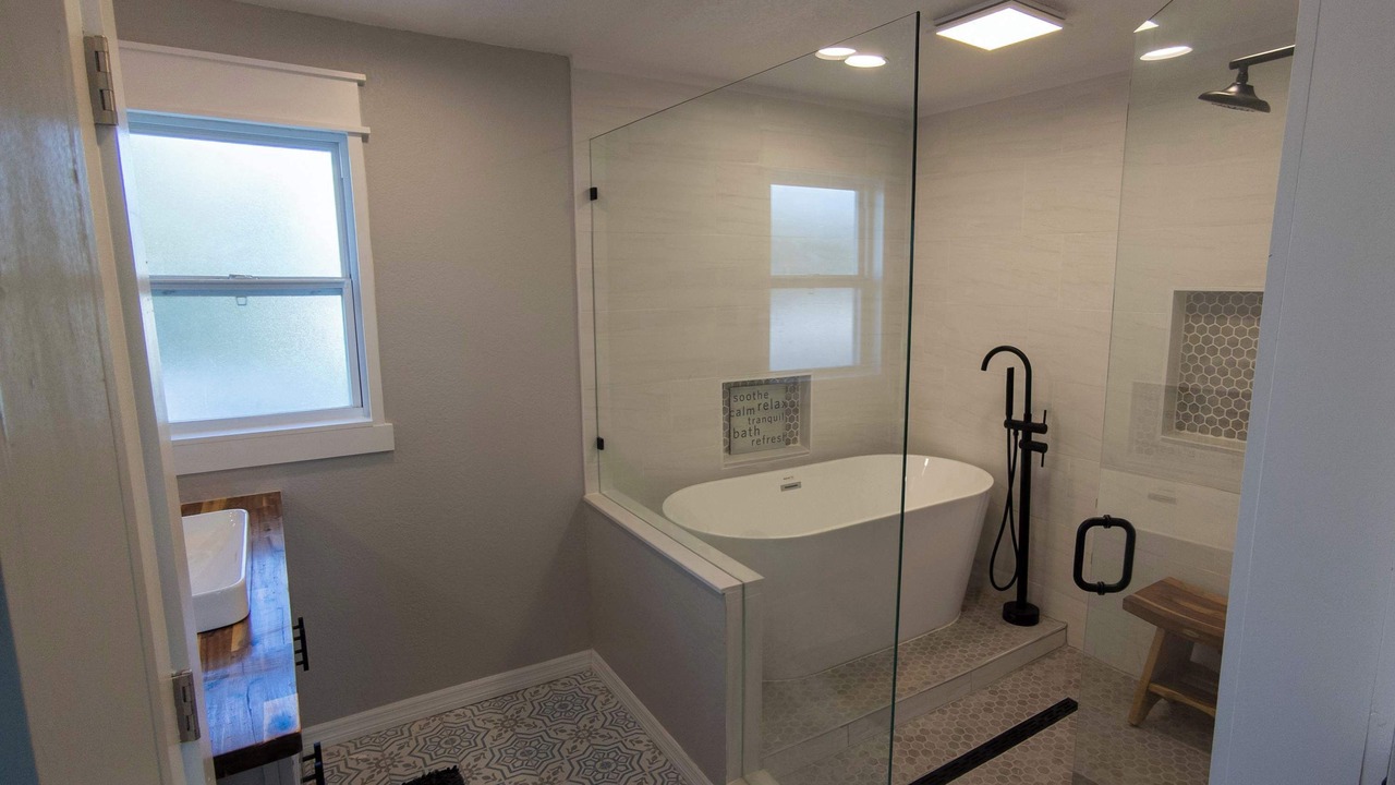 Photo of Bathroom in Venetian Way