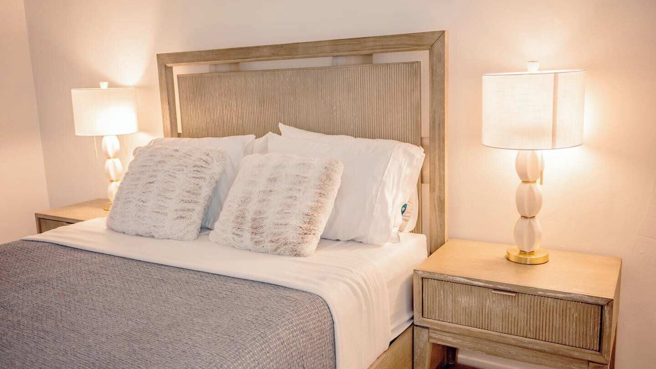 Photo of Bedroom in Lauderdale Isles