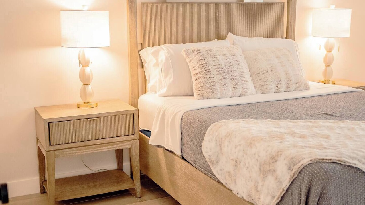 Photo of Bedroom in Lauderdale Isles