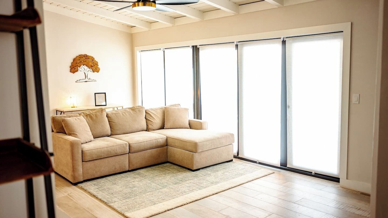 Photo of Livingroom in Lauderdale Isles