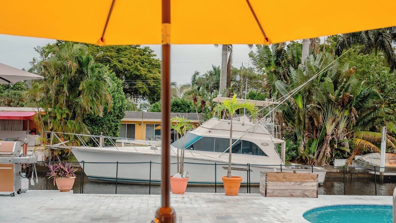 Photo of Outdoor in Lauderdale Isles