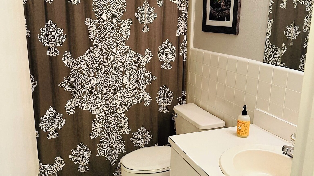 Photo of Bathroom in Central Beach