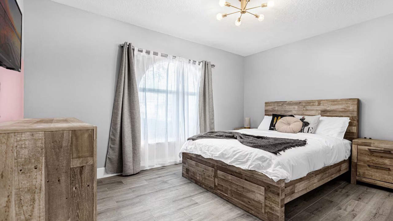 Photo of Bedroom in Thousand Oaks