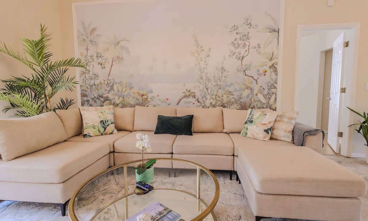 Photo of Livingroom in Valrico
