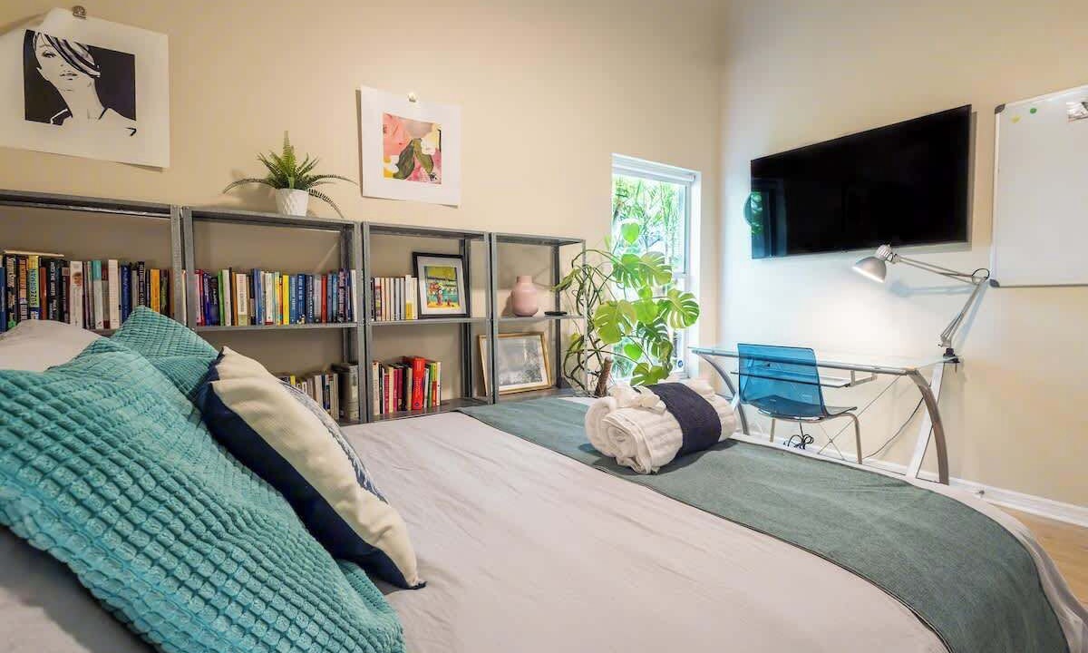 Photo of Bedroom in Valrico
