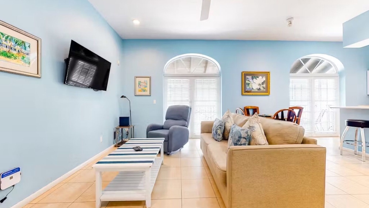 Photo of Livingroom in Historic Seaport