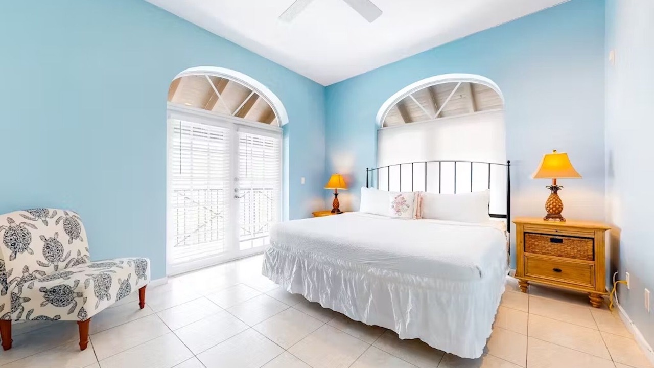 Photo of Bedroom in Historic Seaport