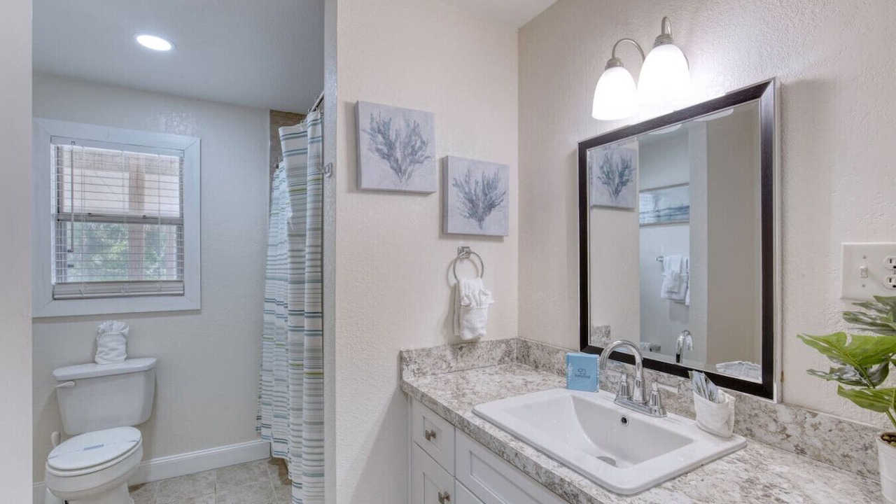 Photo of Bathroom in Astor