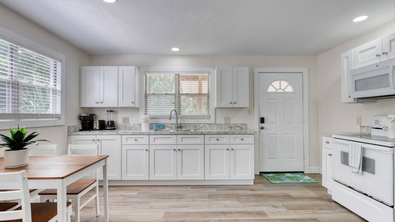Photo of Kitchen in Astor