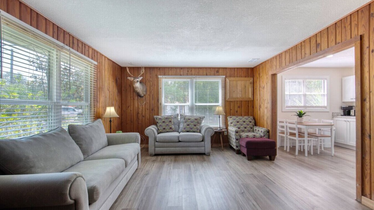 Photo of Livingroom in Astor