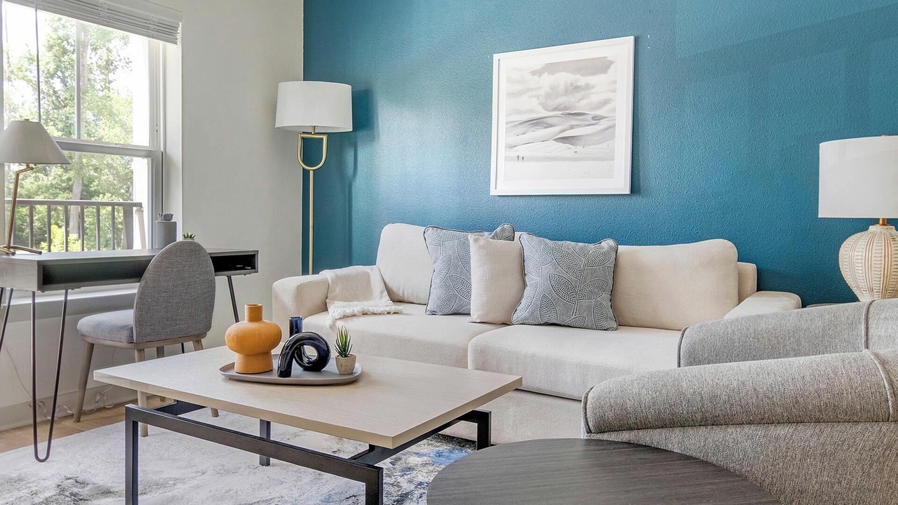 Photo of Livingroom in Jacksonville