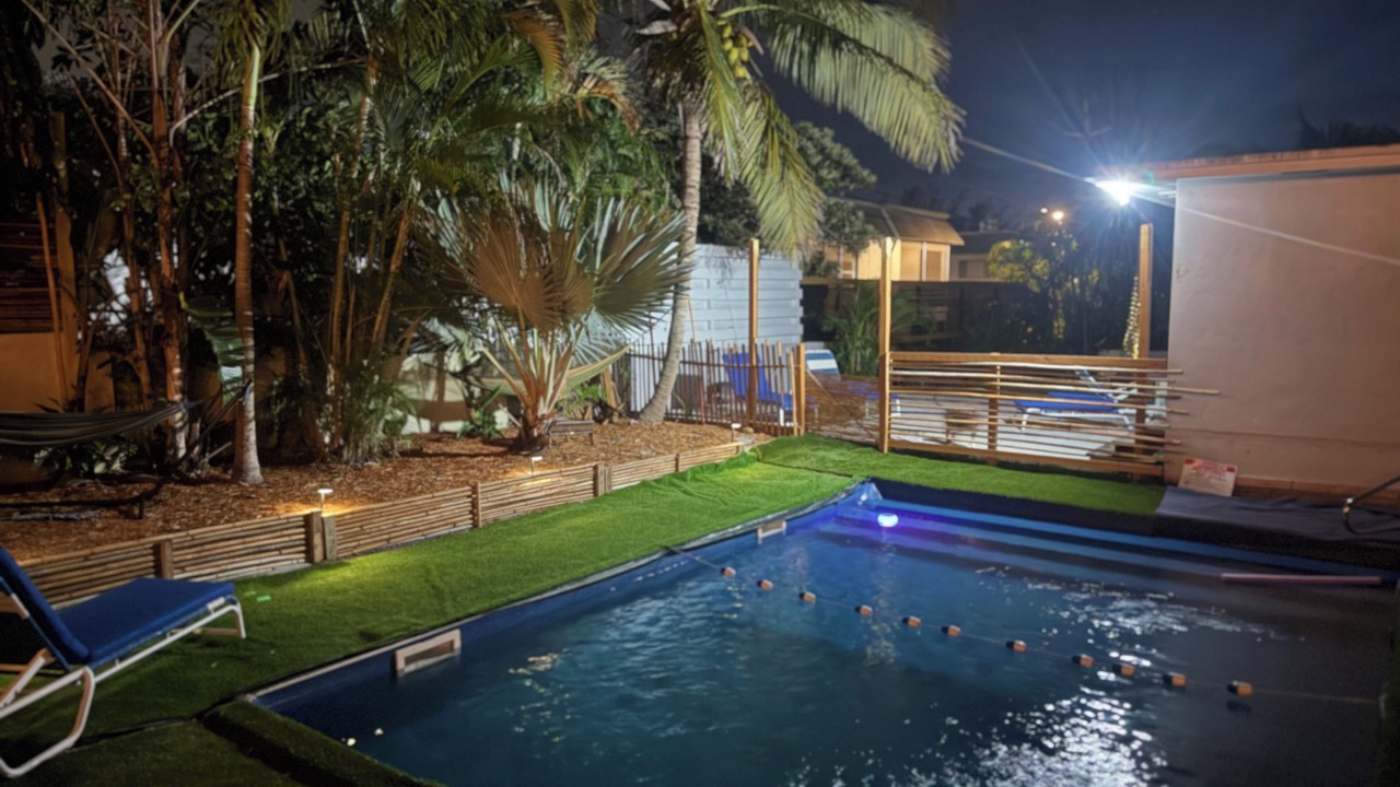 Photo of Outdoor in Lake Worth Corridor