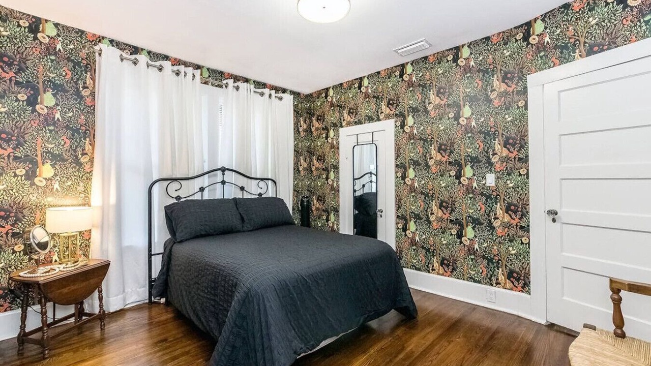 Photo of Bedroom in Historic District