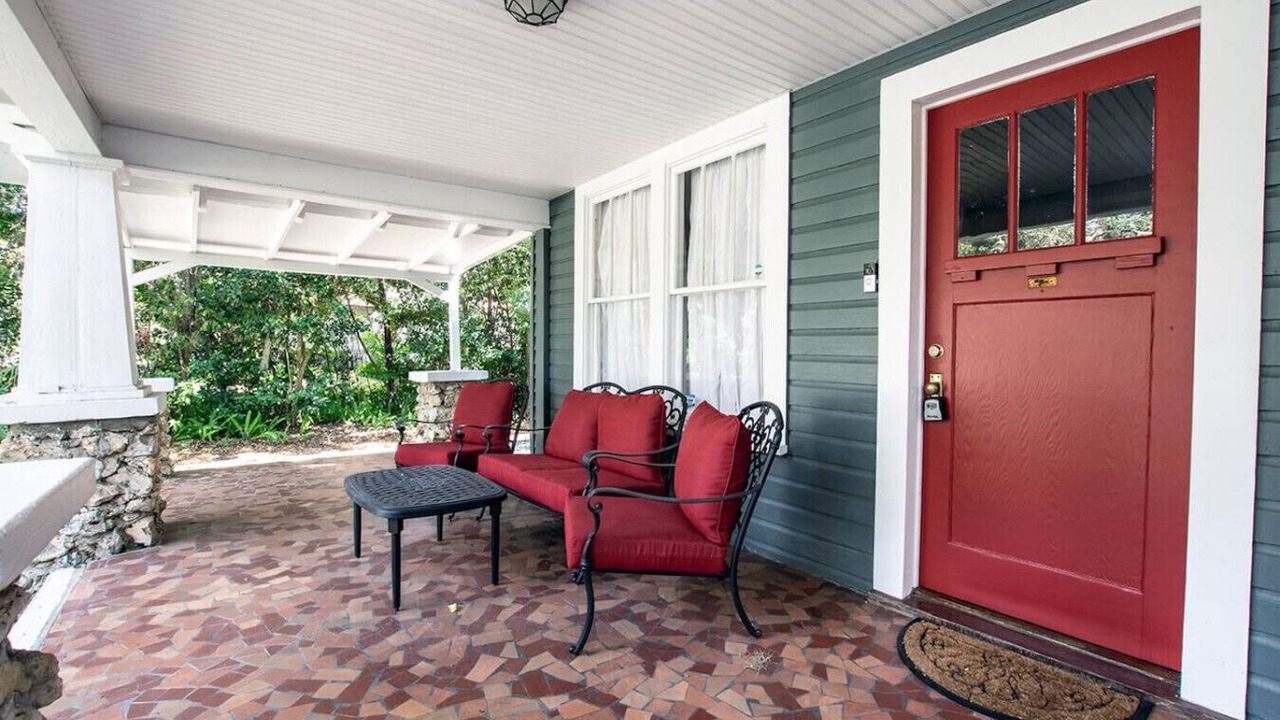 Photo of Patio Balcony in Historic District