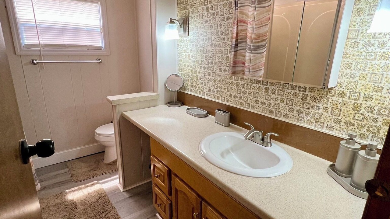 Photo of Bathroom in Crooked Lake