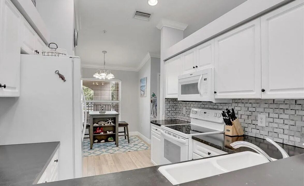 Photo of Kitchen in Estero