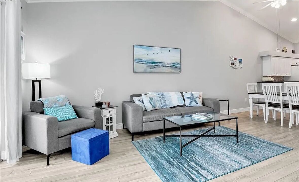 Photo of Livingroom in Estero