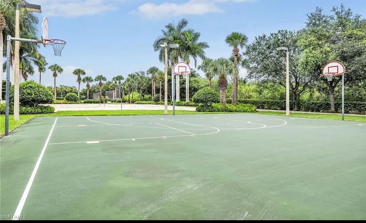 Photo of Others in Estero