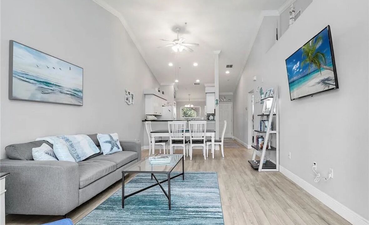 Photo of Livingroom in Estero