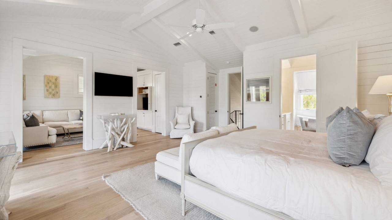 Photo of Bedroom in Gulf District