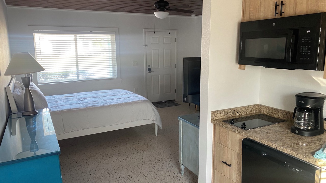 Photo of Bedroom in Melbourne Beach