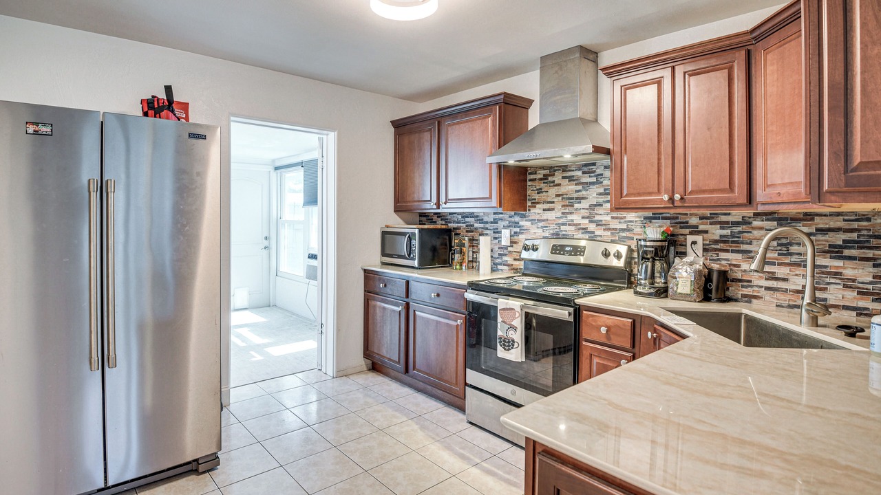 Photo of Kitchen in Ormond Ocean Gard