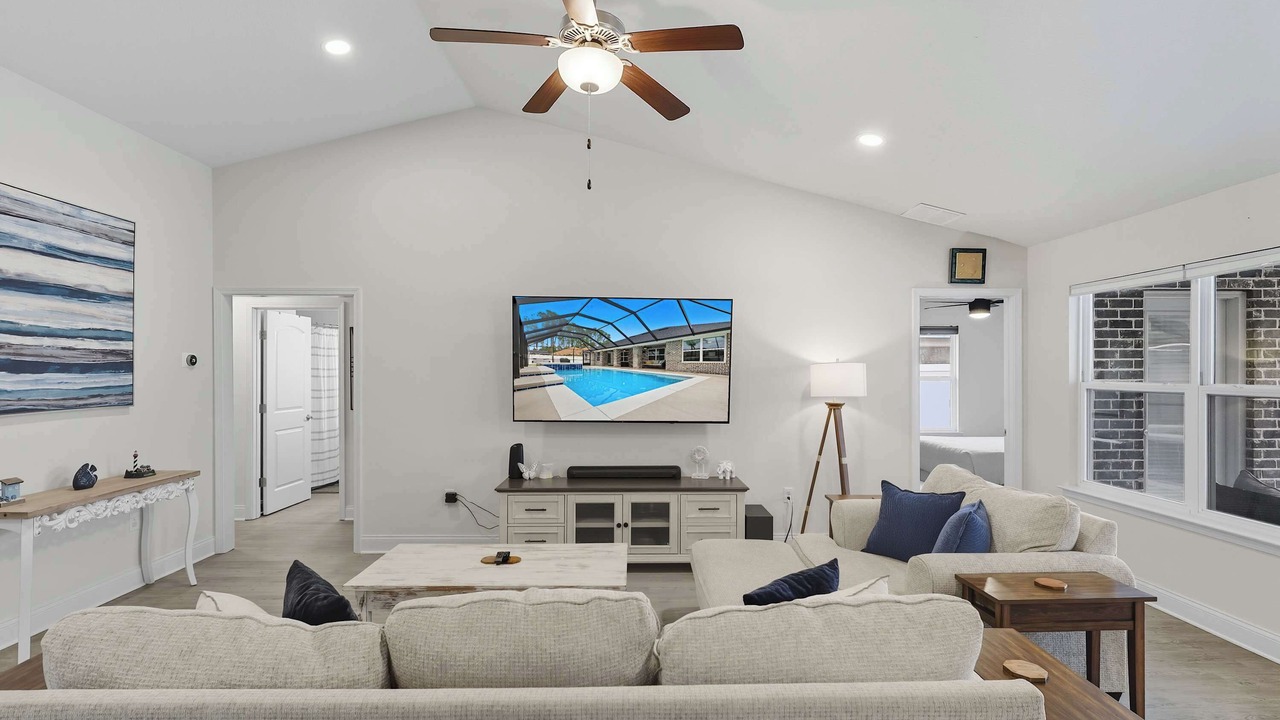 Photo of Livingroom in Palm Harbor