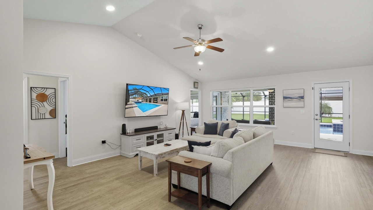 Photo of Livingroom in Palm Harbor
