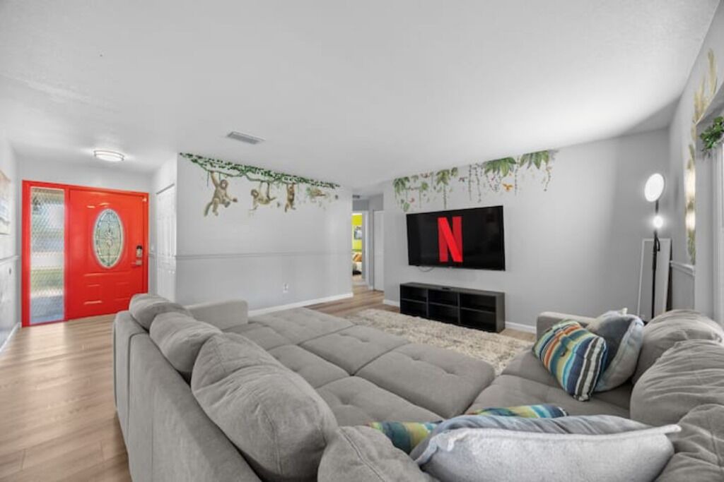 Photo of Livingroom in Southeast Orlando