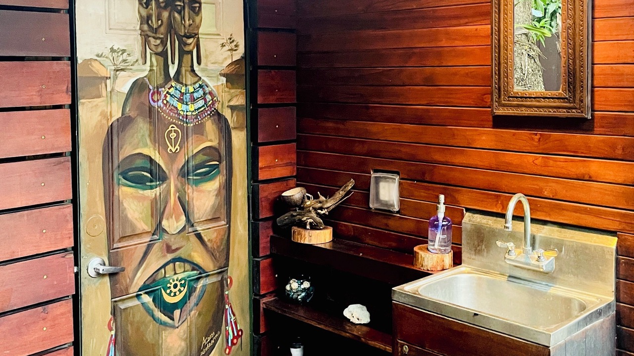 Photo of Bathroom in Southwest Coconut Grove