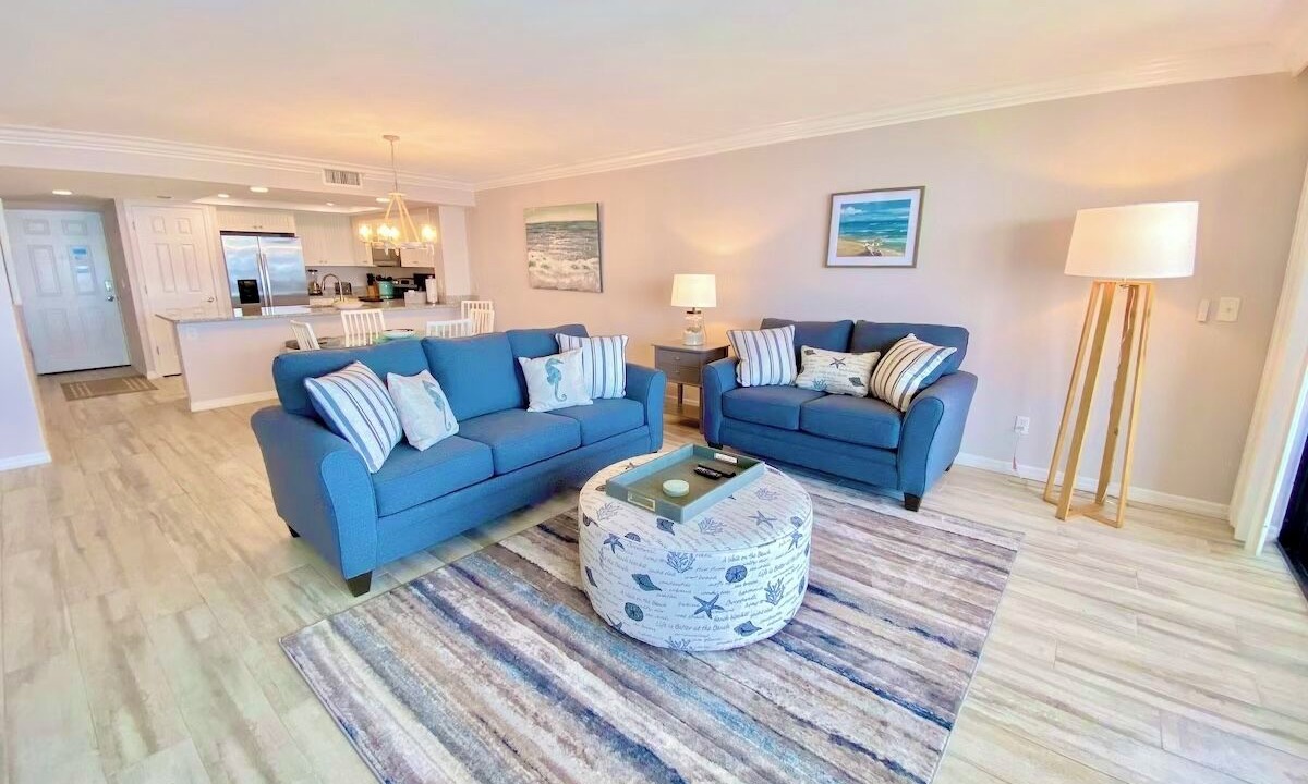 Photo of Livingroom in Punta Rassa