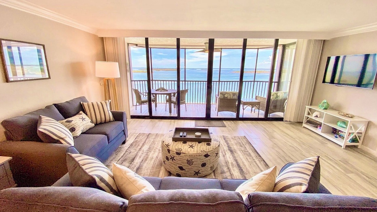 Photo of Livingroom in Punta Rassa