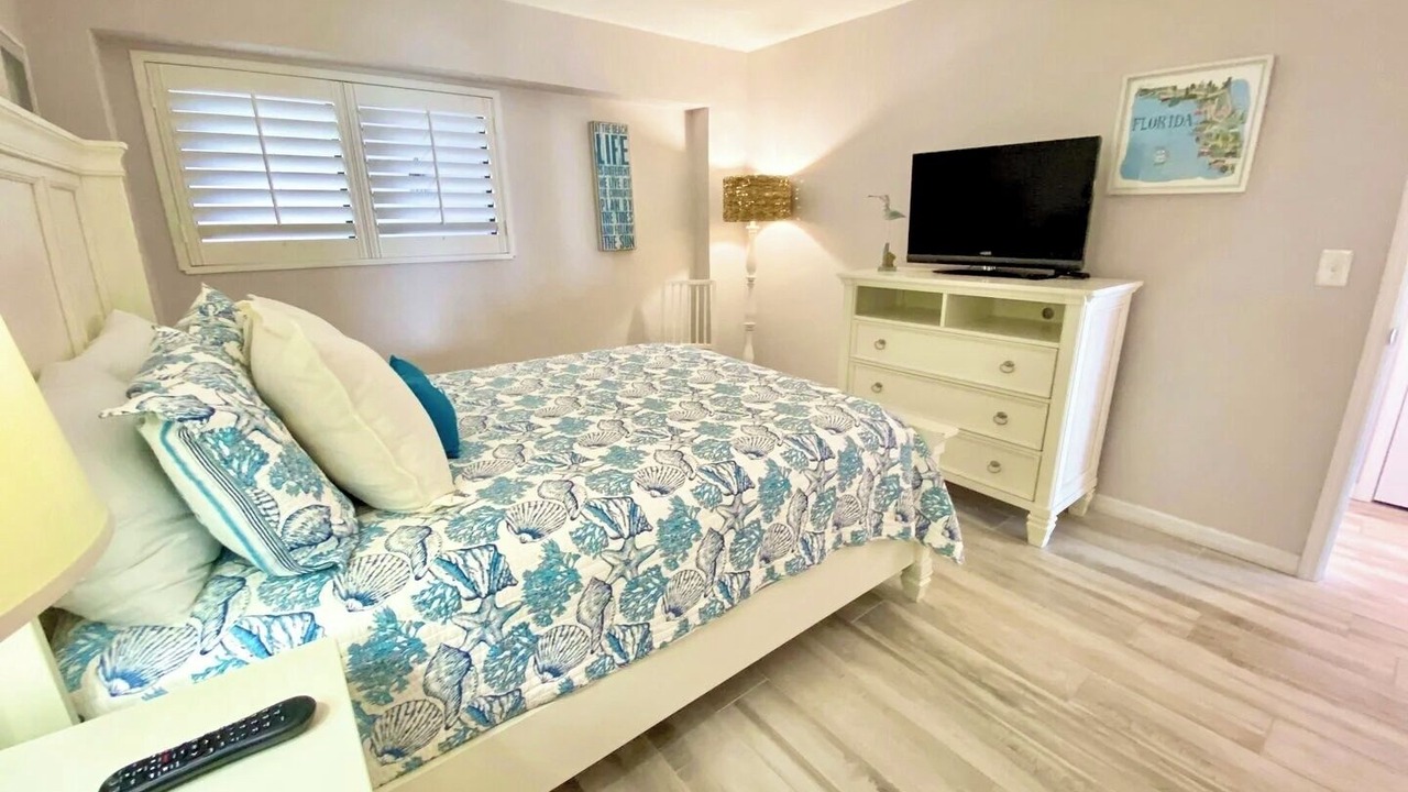 Photo of Bedroom in Punta Rassa