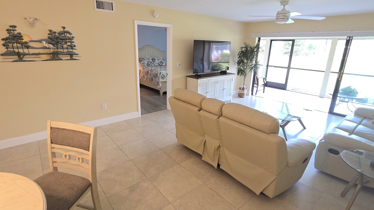 Photo of Livingroom in Lely Golf Estates