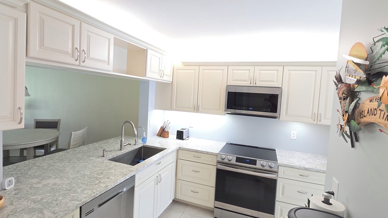 Photo of Kitchen in Lely Golf Estates